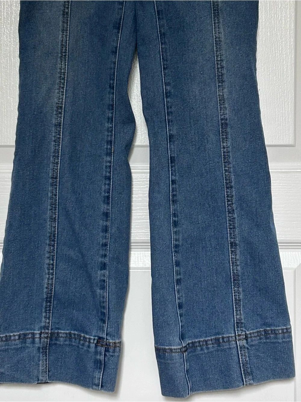 Sincerly Jules Blue Denim Fitted Flare Bottom Jean Overalls Front Seam Size XS - Picture 3 of 12